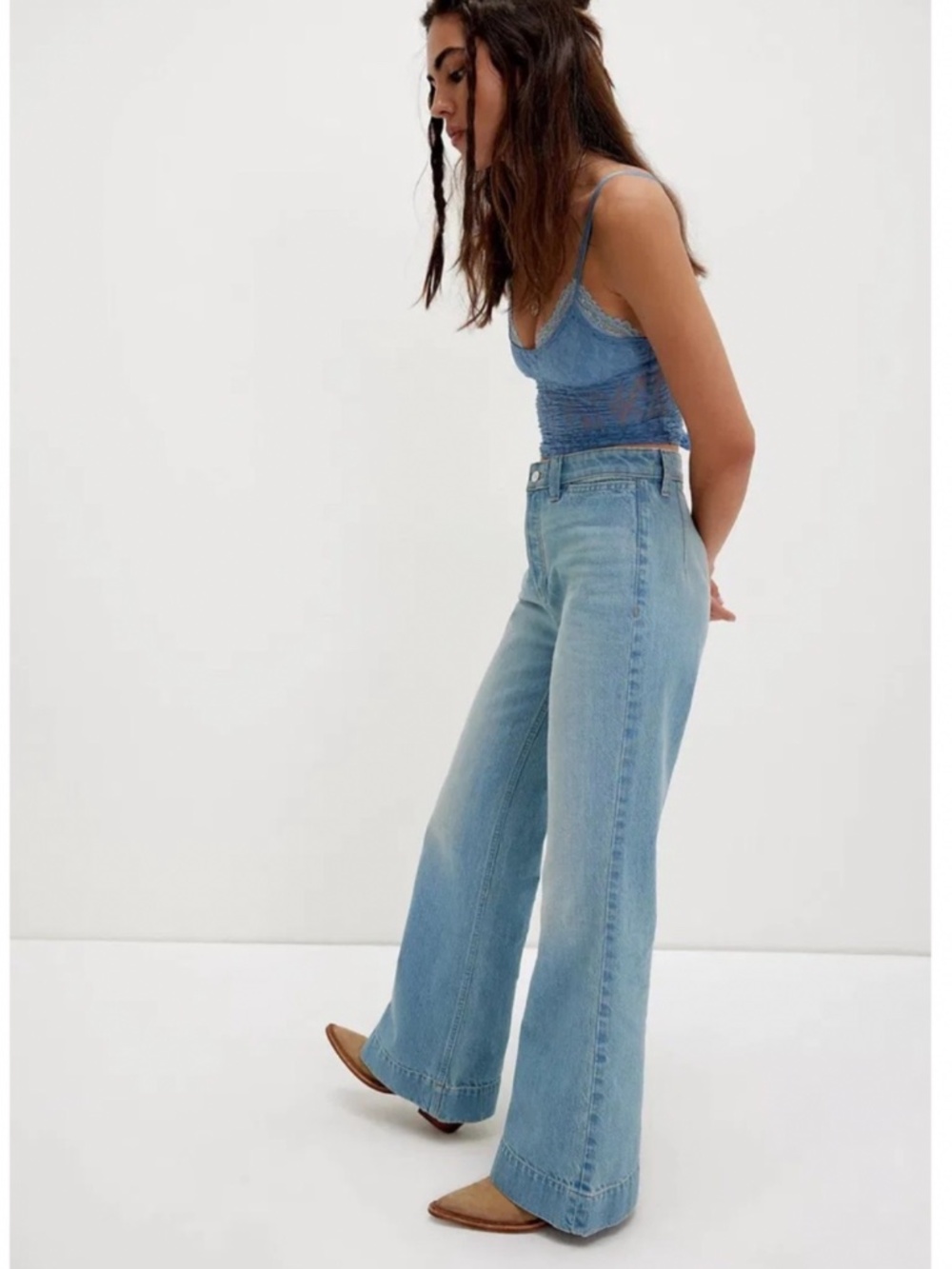 We the Free Cerine High Rise Bootcut Jeans. Size 29
